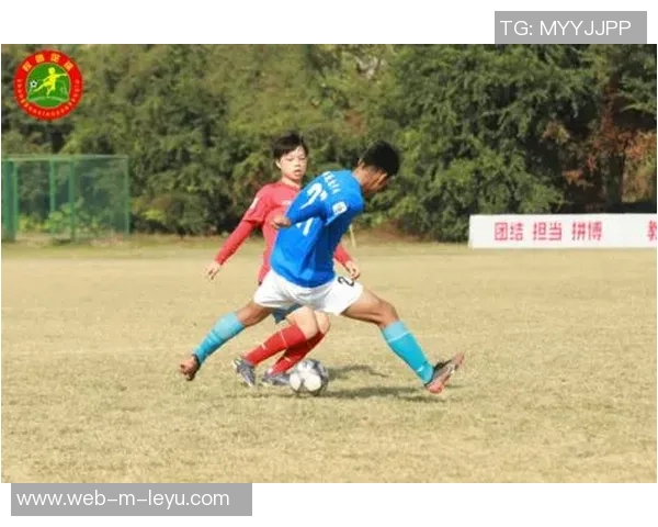 晨曦足球俱乐部：追逐梦想的绿茵场上绽放青春的光芒与激情